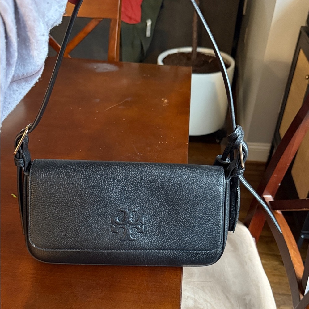 Tory Burch Black Leather shoulder bag rare